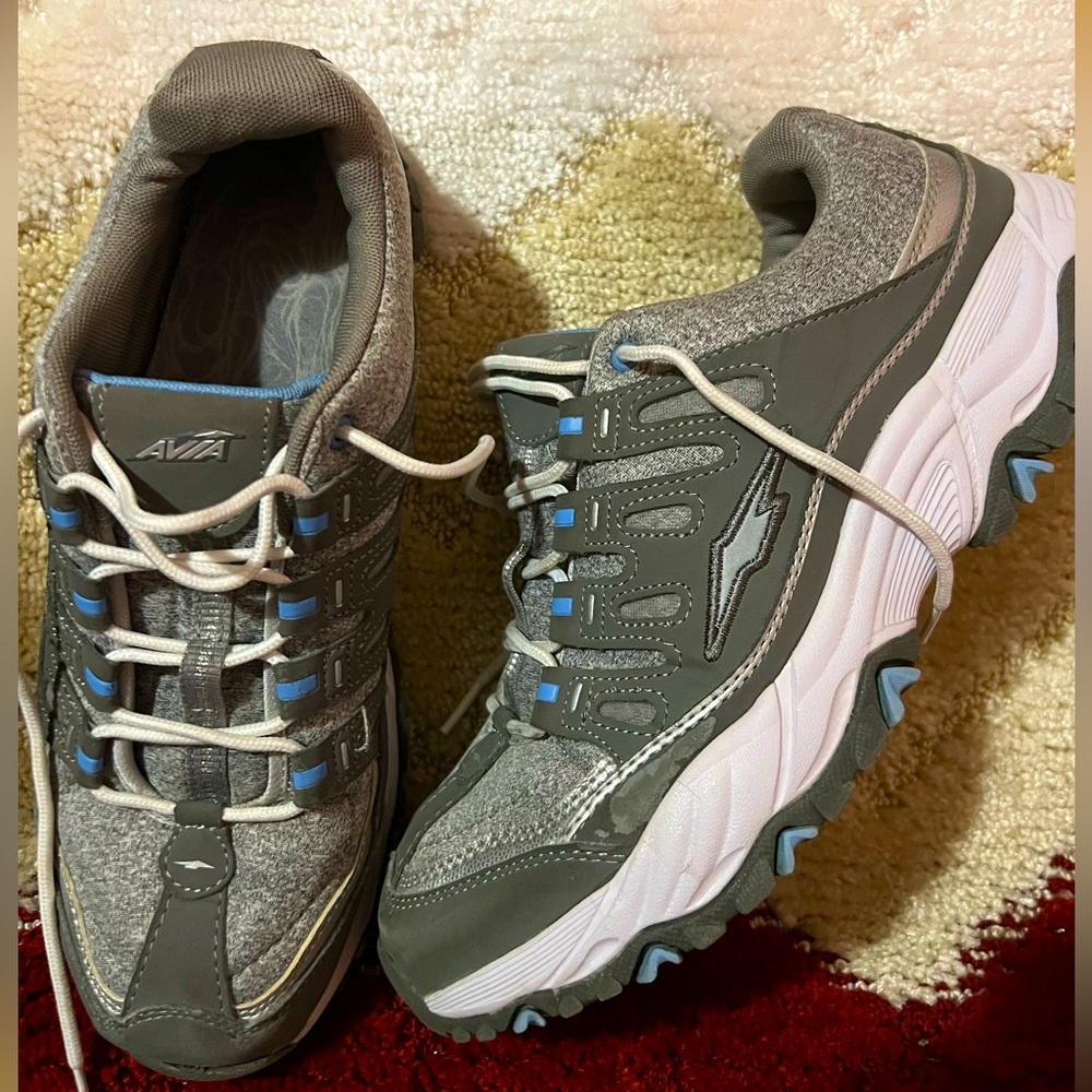 Women’s shoes